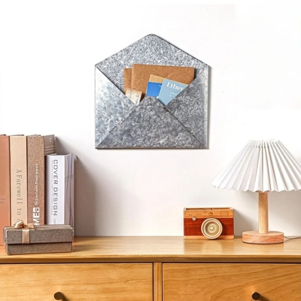 DONATED❤️Metallic Wall Envelope Decor